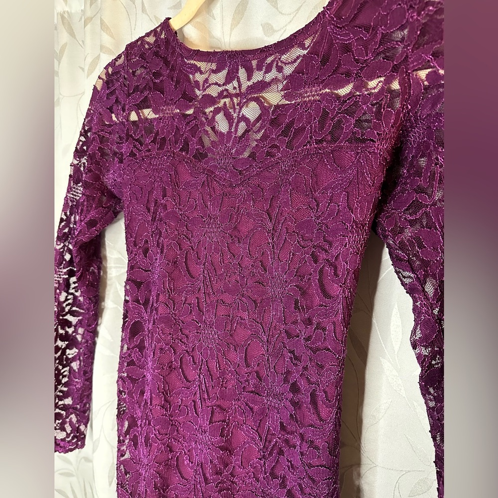 Purple lace dress, body con, long sleeve